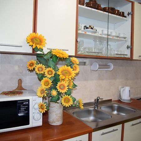 Apartments Cvitini Dvori Garjak Vrlika Bagian luar foto
