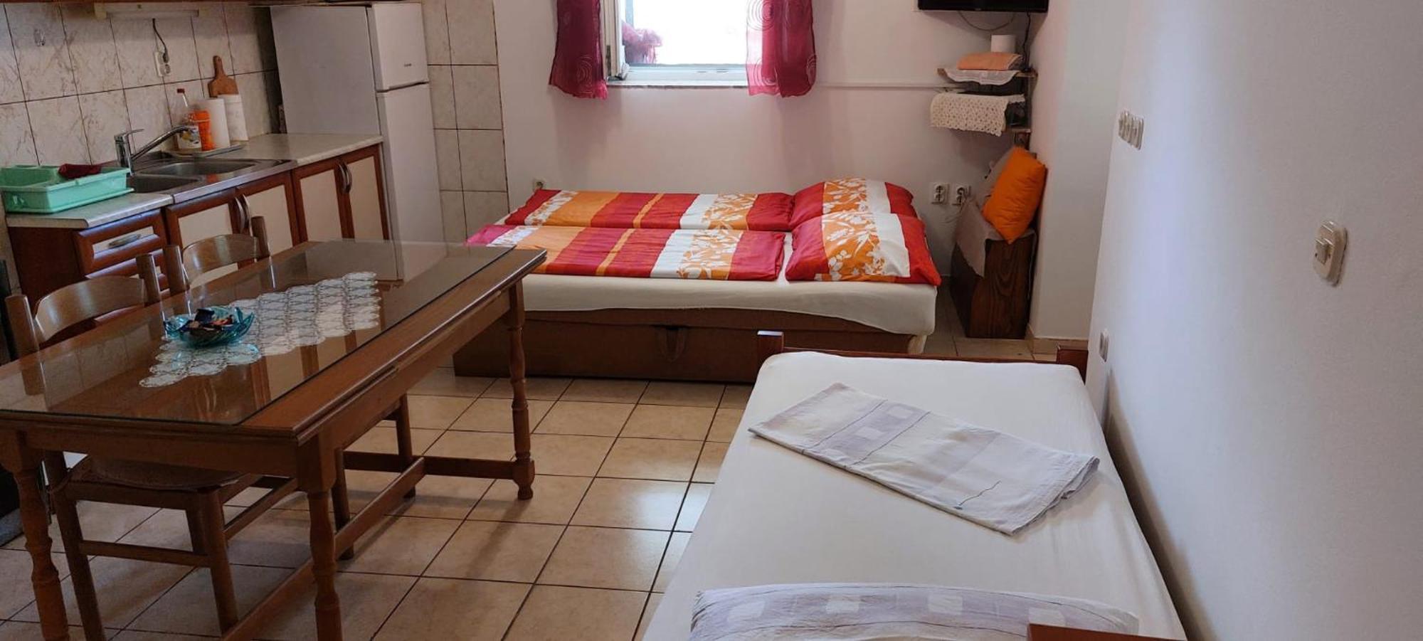 Apartments Cvitini Dvori Garjak Vrlika Bagian luar foto